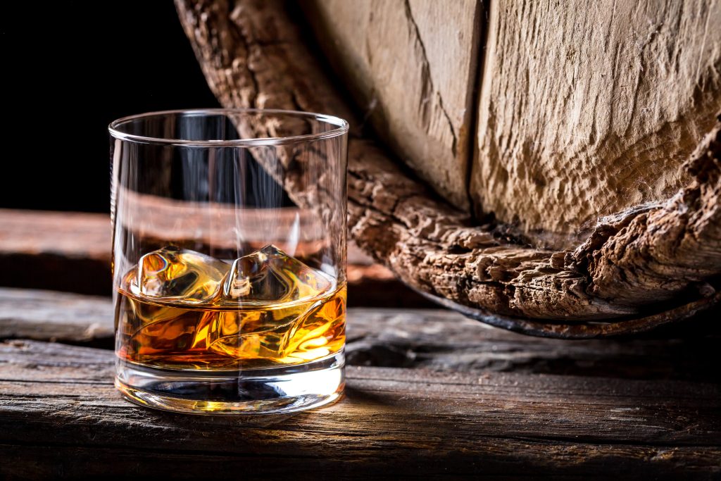 Blended Whiskey-Ουίσκι-Whisky-Bourbon-Malts-Single Mat